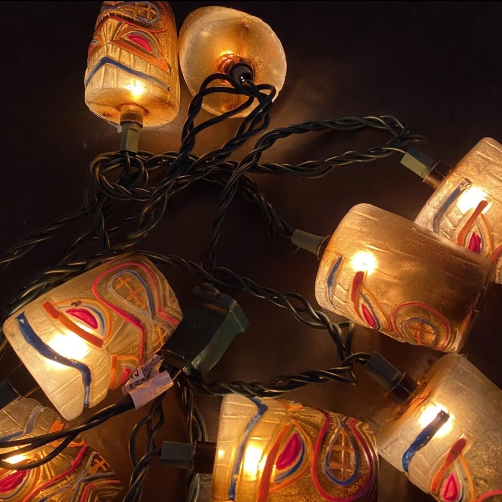 Tiki Brown Mask String Lights Blow-mold Tribal Face 10 Light Strand Brown 11ft